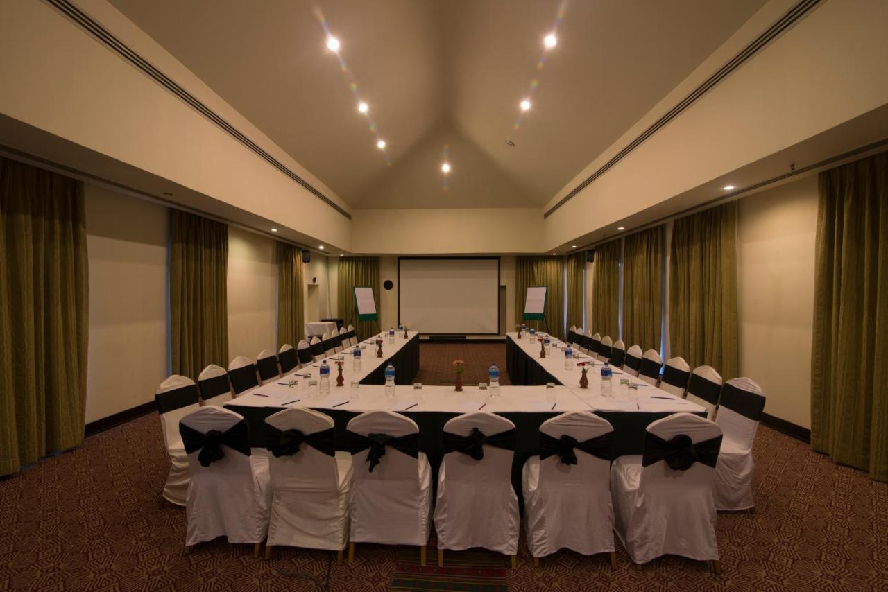 Gokarna Forest Resort Katmandou Extérieur photo